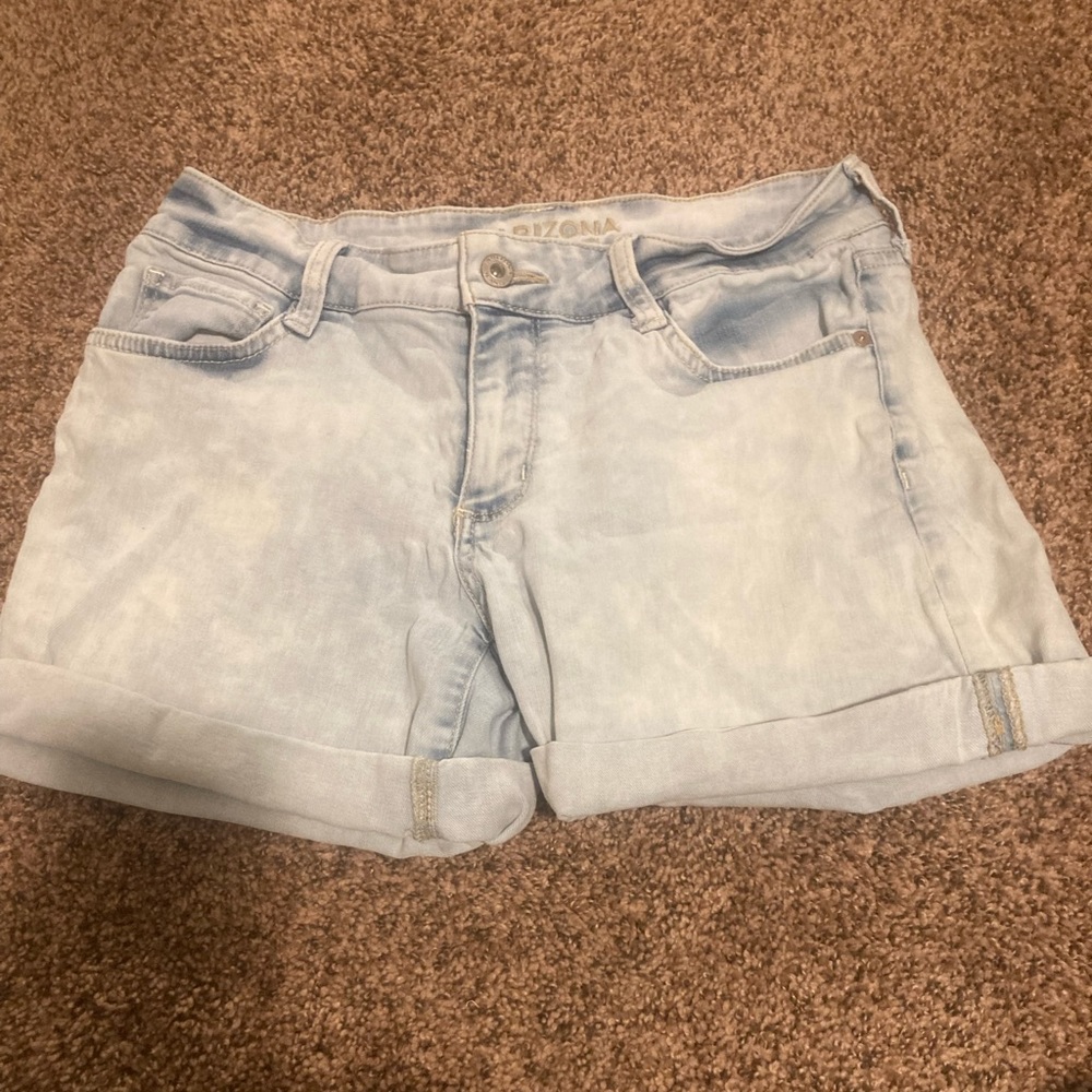 Arizona whitewash jean shorts size 9
